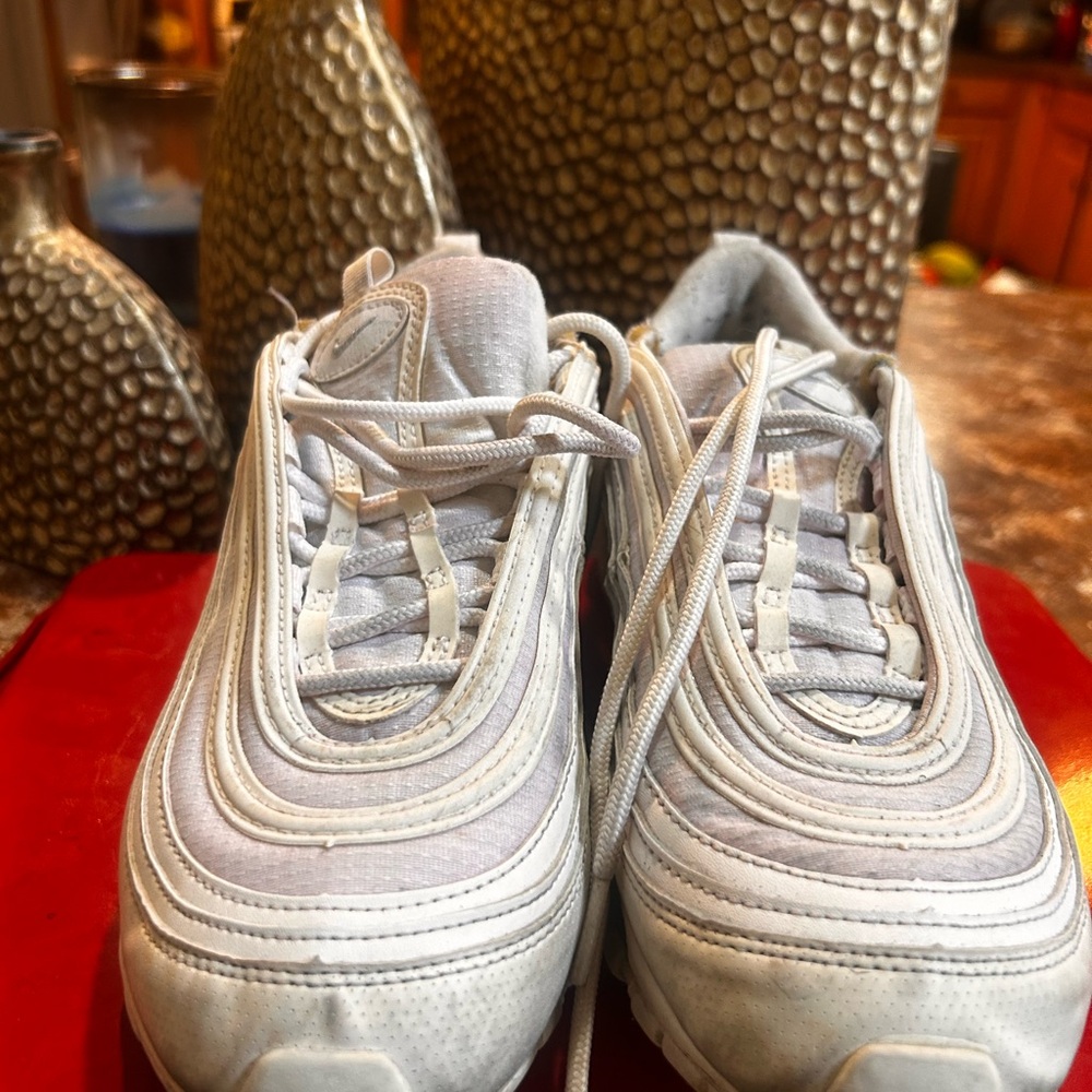 Nike White and Red Sneakers